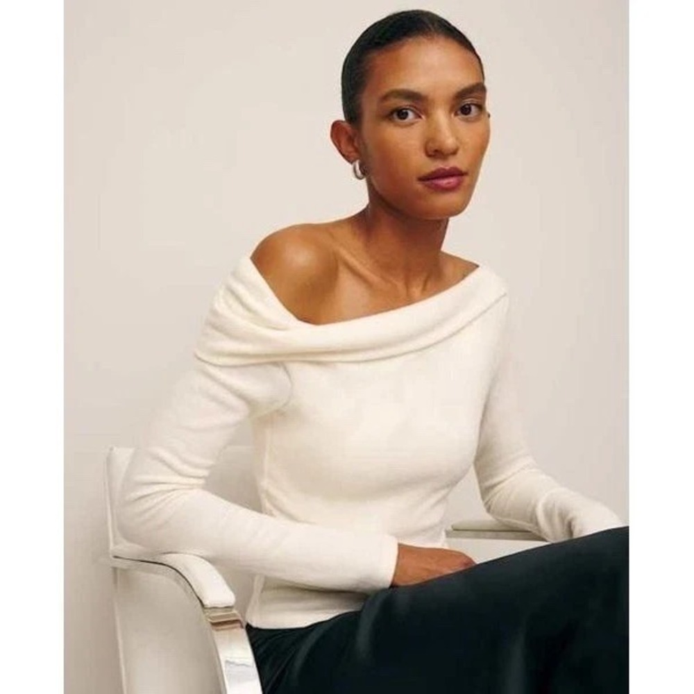 NAK'D Off The Shoulder Sweater Women's XL Lightweight White Top NEVER WORN